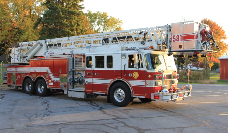 sold sold 1993 Pierce 100′ Aerial Platform With Pump full