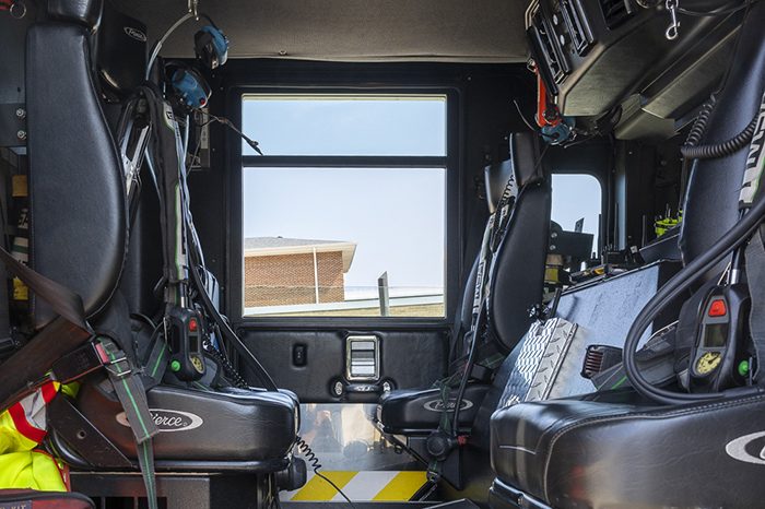 SOLD SOLD SOLD 2002 Pierce 105′  Aerial Quint full