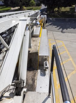 SOLD SOLD SOLD 2002 Pierce 105′  Aerial Quint full