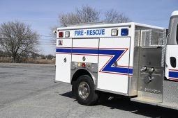 2010 Freightliner/EVI 4×4 Rescue Pumper 1000/630 full