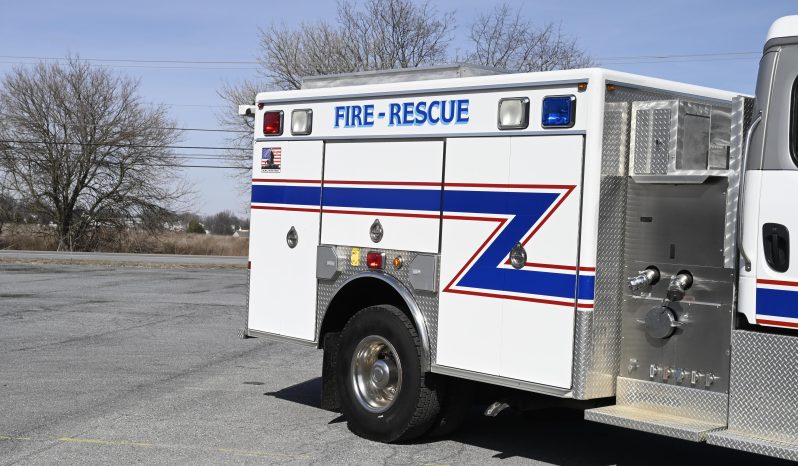 2010 Freightliner/EVI 4×4 Rescue Pumper 1000/630 full