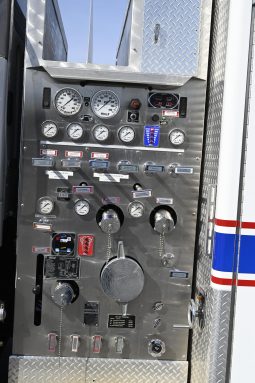 2010 Freightliner/EVI 4×4 Rescue Pumper 1000/630 full