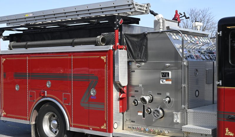 SOLD SOLD SOLD 2004 ALF 1500/1000 Rural Pumper with light tower full