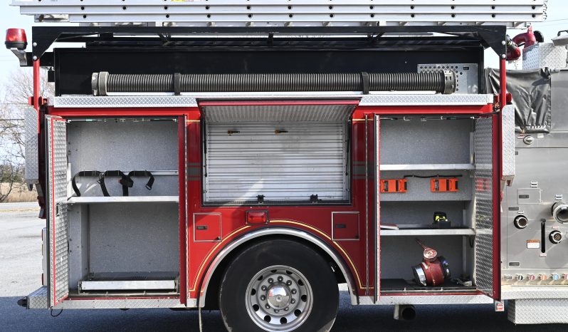 SOLD SOLD SOLD 2004 ALF 1500/1000 Rural Pumper with light tower full