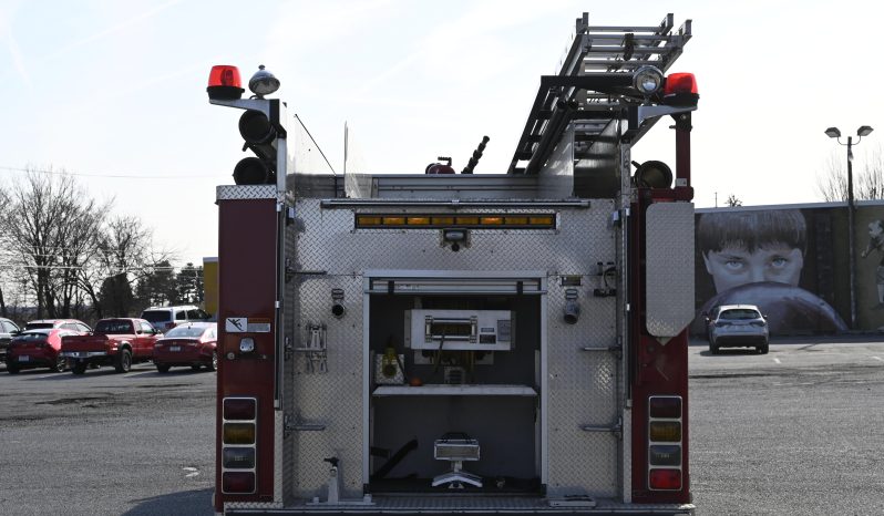 SOLD SOLD SOLD 2004 ALF 1500/1000 Rural Pumper with light tower full