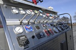 SOLD SOLD SOLD 2004 ALF 1500/1000 Rural Pumper with light tower full