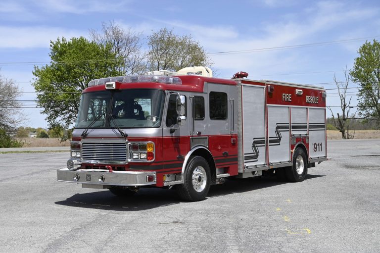 2008 ALF 1250/1000 Stainless Steel Rescue Pumper with light tower