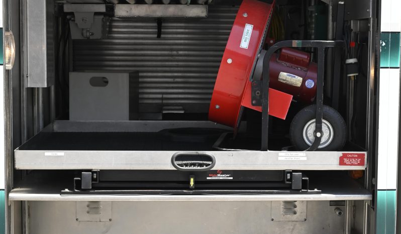 SOLD SOLD SOLD 2004 Spartan Saulsbury STAINLESS STEEL Walk Around Rescue with light tower full