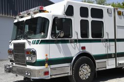 SOLD SOLD SOLD 2004 Spartan Saulsbury STAINLESS STEEL Walk Around Rescue with light tower full