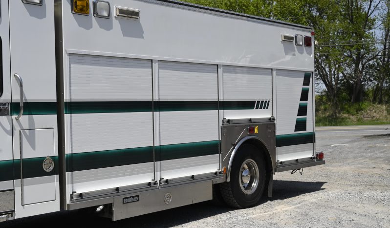 SOLD SOLD SOLD 2004 Spartan Saulsbury STAINLESS STEEL Walk Around Rescue with light tower full