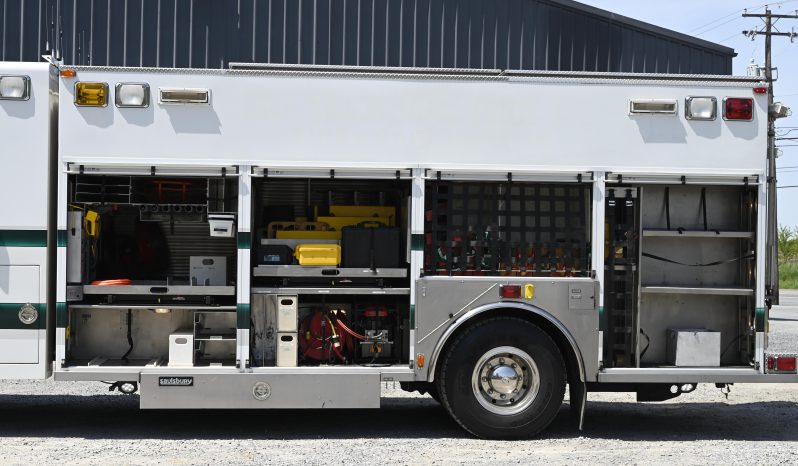 SOLD SOLD SOLD 2004 Spartan Saulsbury STAINLESS STEEL Walk Around Rescue with light tower full