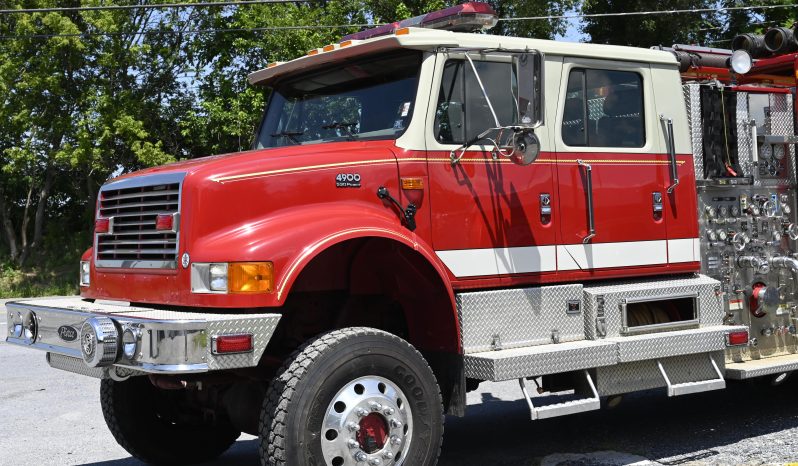 SOLD SOLD SOLD 2001 International/Pierce 4×4 Attack Pumper 1500/800 with Rescue tools full