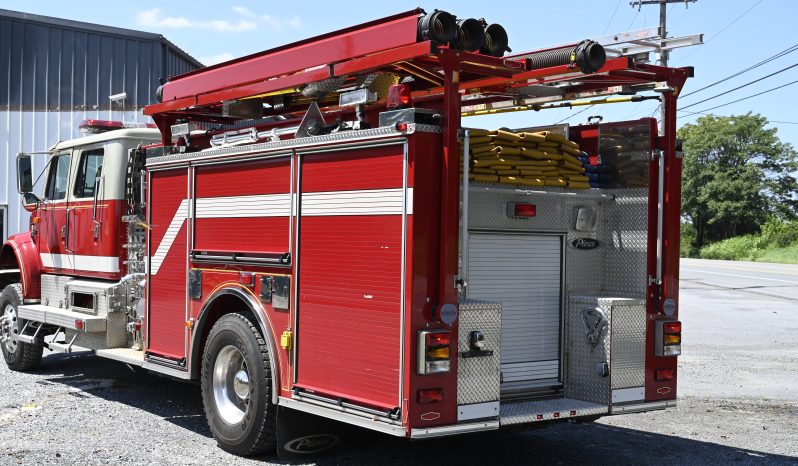 SOLD SOLD SOLD 2001 International/Pierce 4×4 Attack Pumper 1500/800 with Rescue tools full