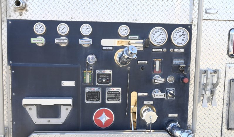 2008 Ford/Crimson 4×4 Mini Pumper 300/300 Pump & Roll full