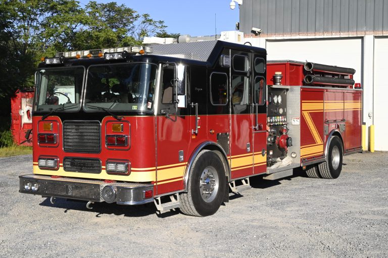 2005 1750/750 Rescue Pumper with light tower and tools