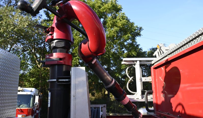 SOLD SOLD SOLD 2005 Seagrave 1750/750 Rescue Pumper with light tower and tools full