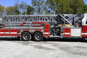 2001 Sutphen 95′ Midmount Platform with Pump