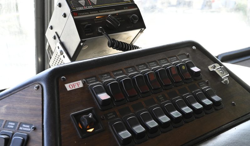 2001 Sutphen 95′ Midmount Platform with Pump full