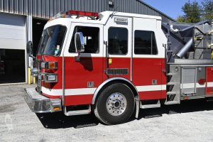 2001 Sutphen 95′ Midmount Platform with Pump