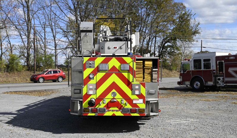 2003 LTI 104′  Aerial Quint full