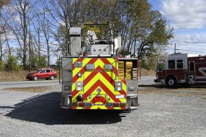 2003 LTI 104′ Aerial Quint