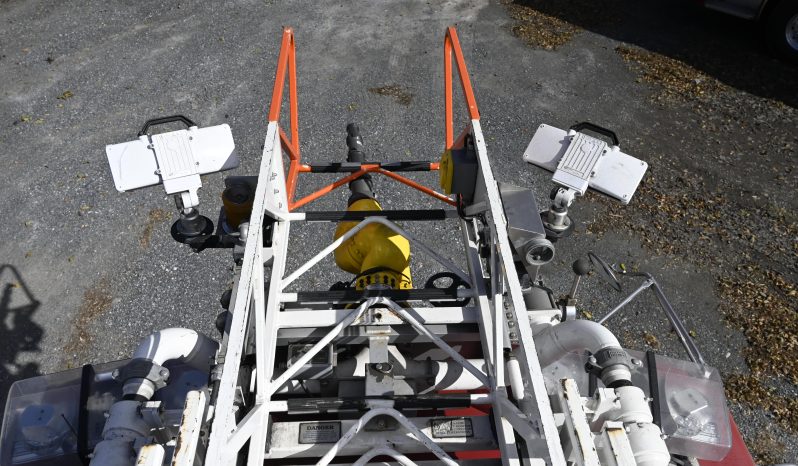 2003 LTI 104′  Aerial Quint full