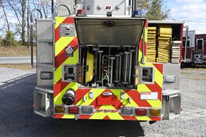 2003 LTI 104′ Aerial Quint