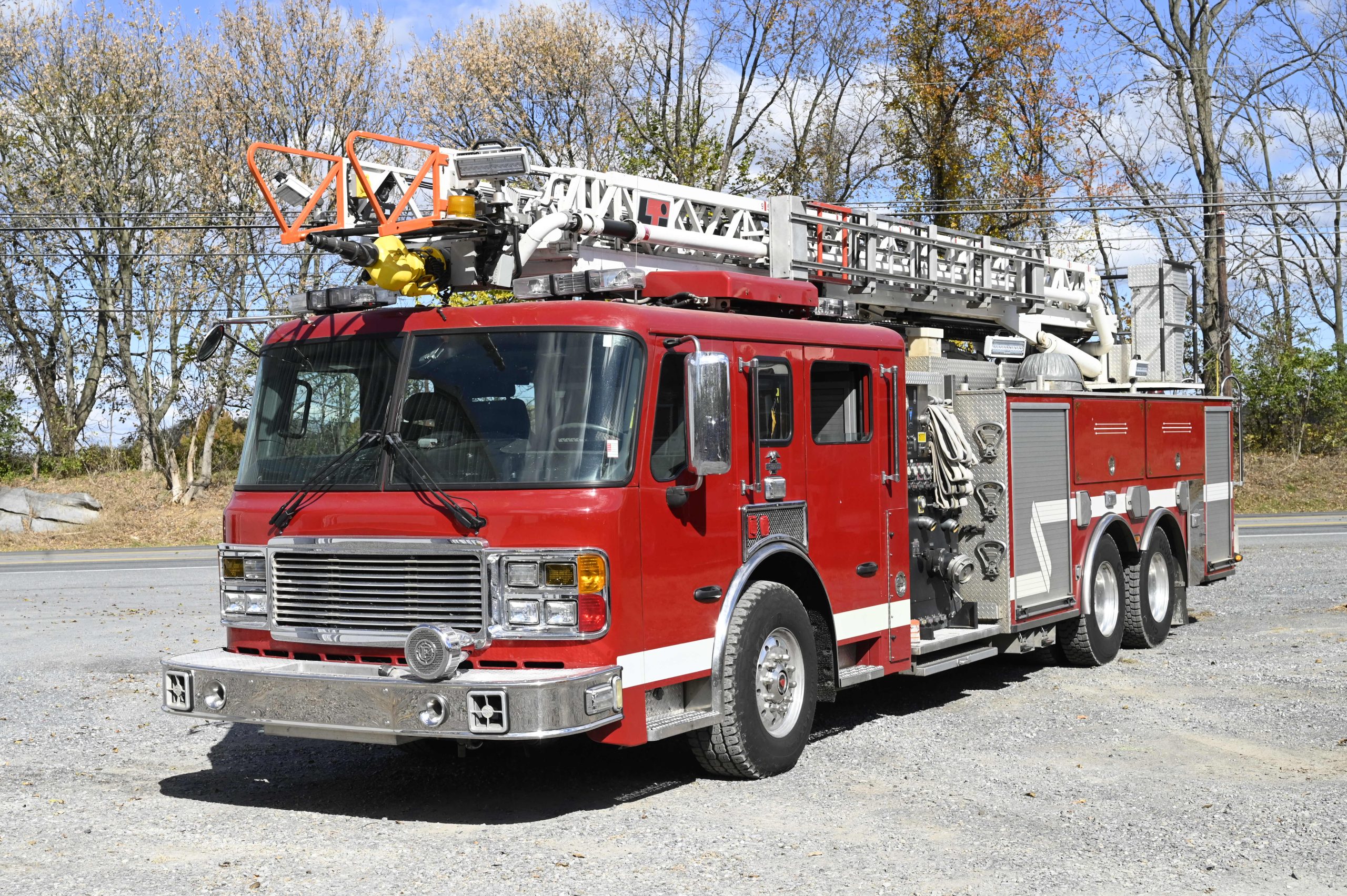 2003 LTI 104′ Aerial Quint