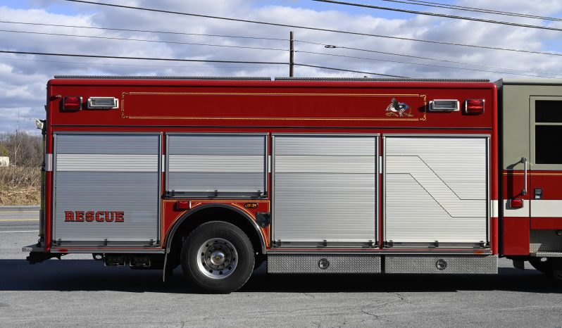 SOLD SOLD SOLD 2006 Pierce Walk Around Rescue with light tower and Cascade full