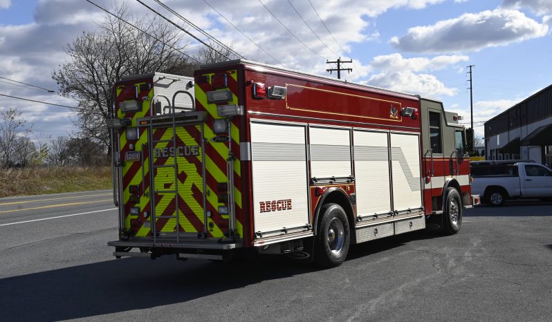 SOLD SOLD SOLD 2006 Pierce Walk Around Rescue with light tower and Cascade full