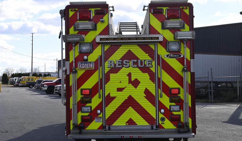 SOLD SOLD SOLD 2006 Pierce Walk Around Rescue with light tower and Cascade full