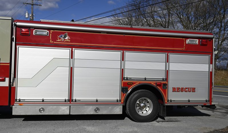 SOLD SOLD SOLD 2006 Pierce Walk Around Rescue with light tower and Cascade full