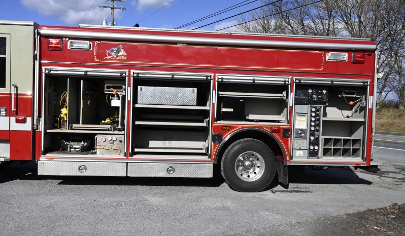 SOLD SOLD SOLD 2006 Pierce Walk Around Rescue with light tower and Cascade full