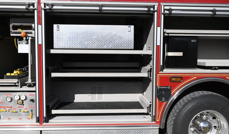 SOLD SOLD SOLD 2006 Pierce Walk Around Rescue with light tower and Cascade full