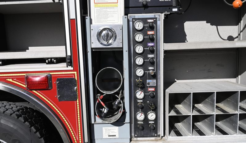 SOLD SOLD SOLD 2006 Pierce Walk Around Rescue with light tower and Cascade full