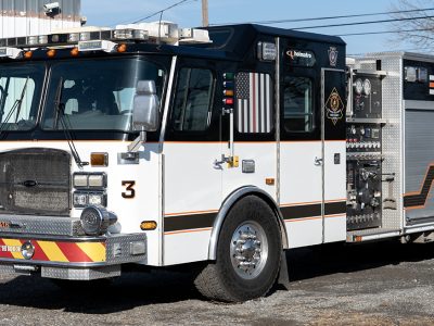 2007 EOne pumper