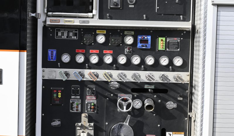 2007 E-One 2000/750 Rescue Pumper with Light tower full