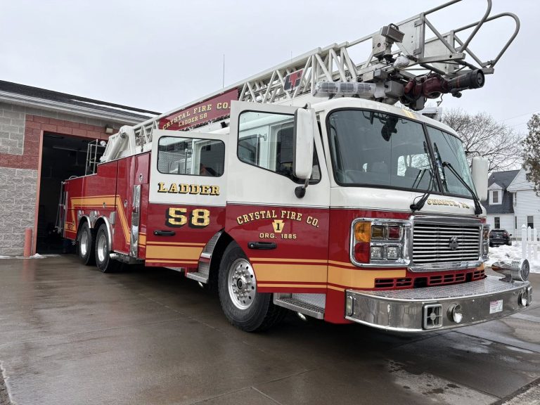 Ladder 58 Arrives at Crystal Fire Company #1