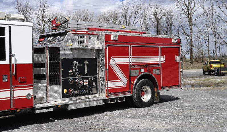 SOLD SOLD SOLD 2007 Pierce 2000/500 Rescue Pumper with Light Tower full