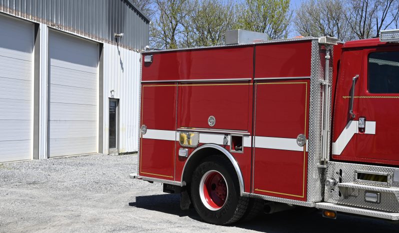 2002 International/KME 4×4 Attack Pumper 750/300 with Rescue tools full