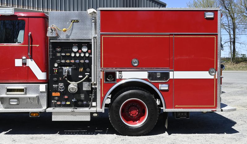 2002 International/KME 4×4 Attack Pumper 750/300 with Rescue tools full