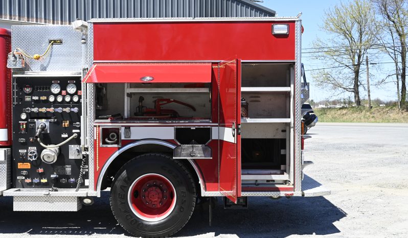 2002 International/KME 4×4 Attack Pumper 750/300 with Rescue tools full