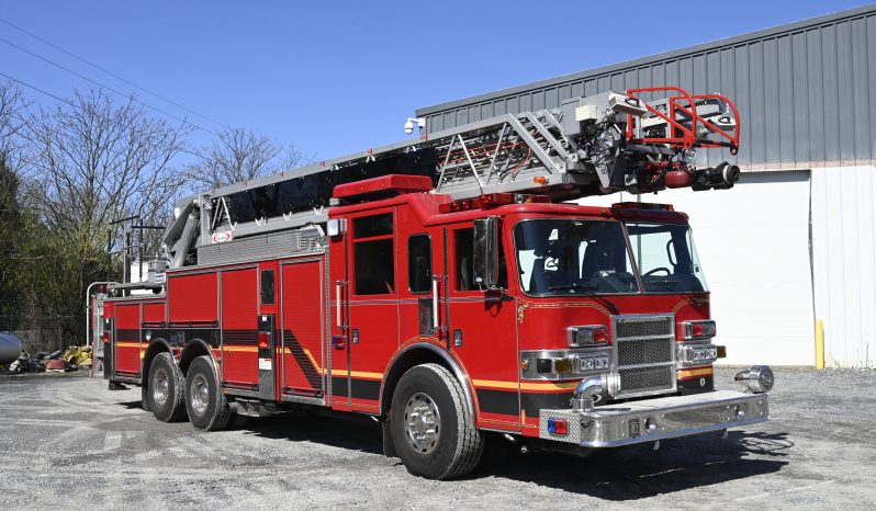 2004 Pierce 105′  Rear Mount Aerial full
