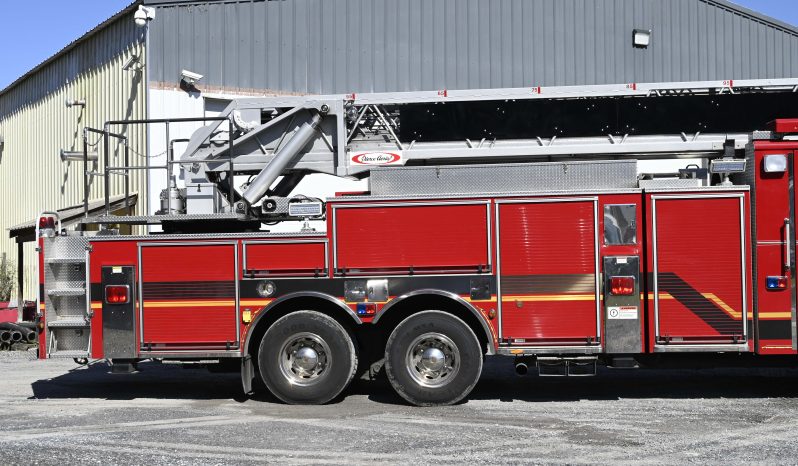 2004 Pierce 105′  Rear Mount Aerial full
