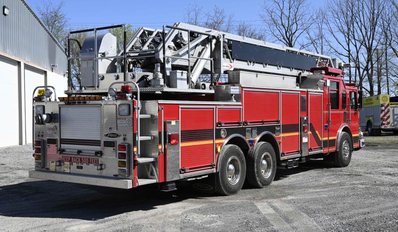 2004 Pierce 105′  Rear Mount Aerial full