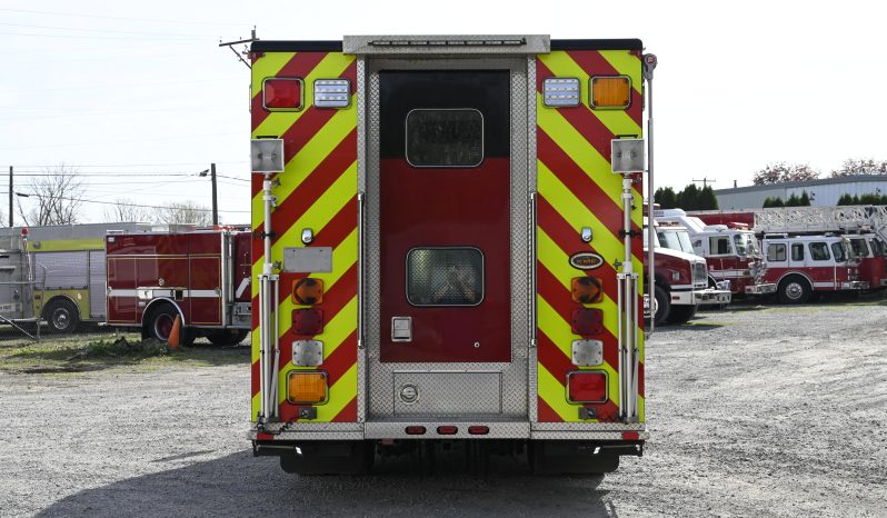 2003 International KME Walk in Rescue with Cascade full