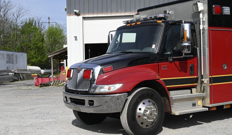 2003 International KME Walk in Rescue with Cascade full