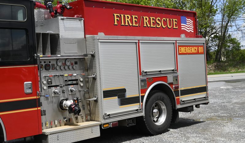 2004 KME 1750/1000 Rural Pumper with Light Tower full