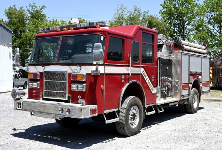 2009 Contender 1500/750 4X4 Rescue Pumper