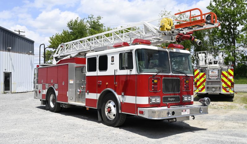 2000 Seagrave 75′ Aerial Quint “Meanstick” full